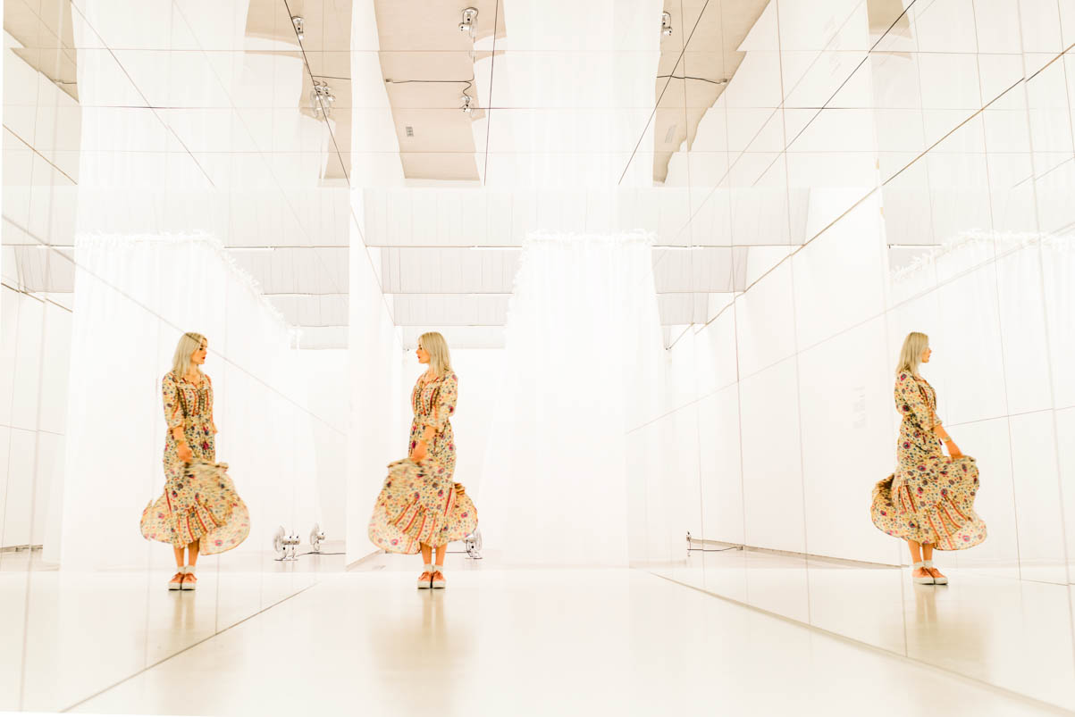 SHOW XII, Spiegelplafond ruimte suggestie (1967) - Kröller-Müller Museum